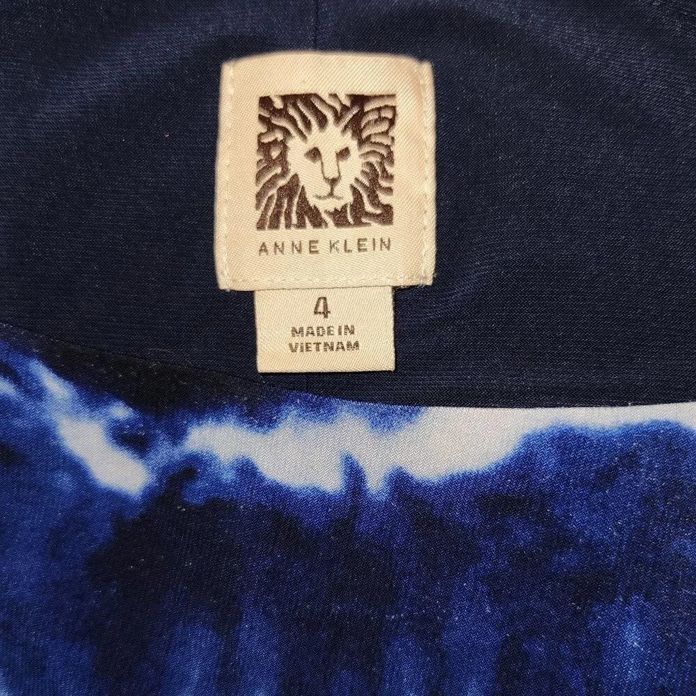 ANNE KLEIN DRESS SIZE 4 STRETCH SLIMMING BLUE AND WHITE SLEEVELESS TIEDYE || EUC - Picture 9 of 11